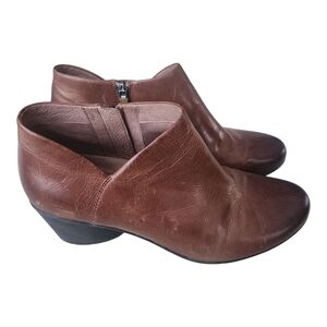 Dansko Raina Leather Ankle Booties – EU 41 / US 9.5‑10 | Full‑Grain Comfort Zip